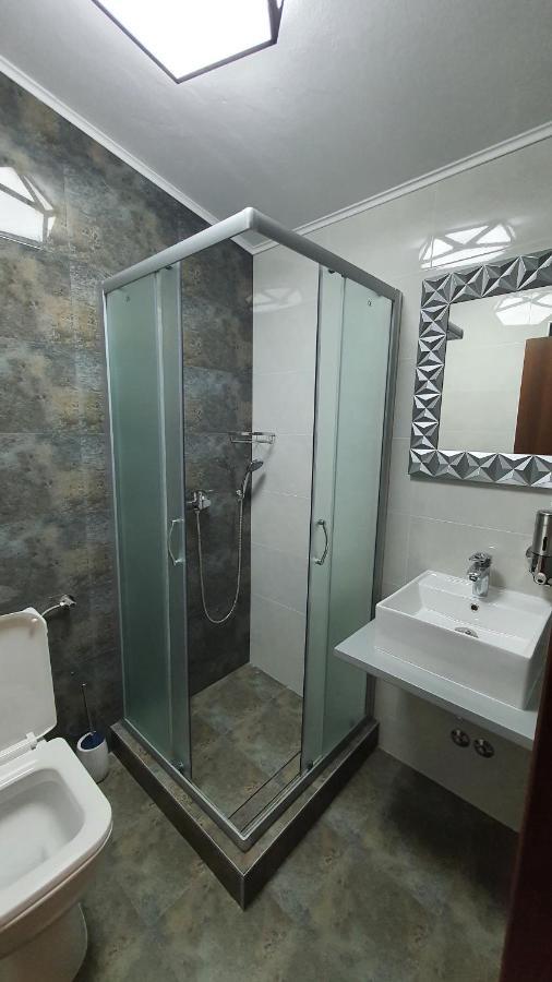 Spital Fundeni Apartment Bucharest